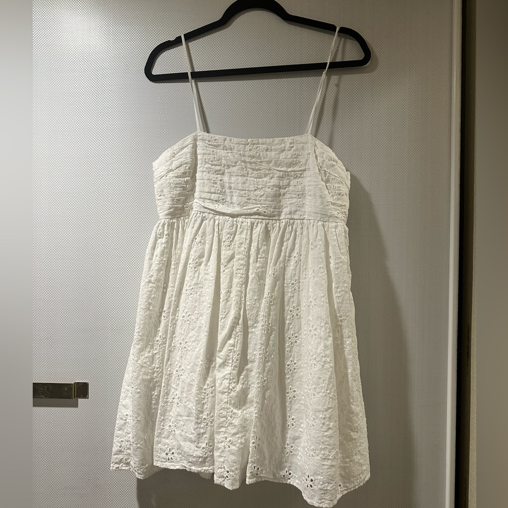 Altar’d state mini white dress